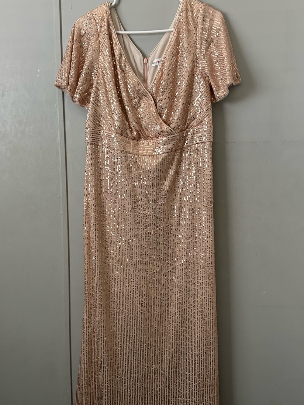 Ever Pretty Rose Gold Sequin V‑Neck Special Ocassion Dress